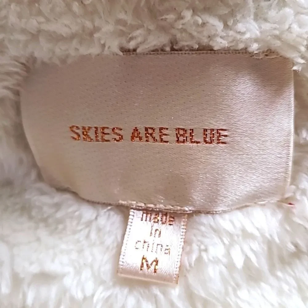 Skies Are Blue Navy Blue & Red Plaid Sherpa Lined Vest, Size Medium, NWOT